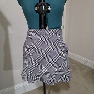 Classic Black and White Plaid Skirt